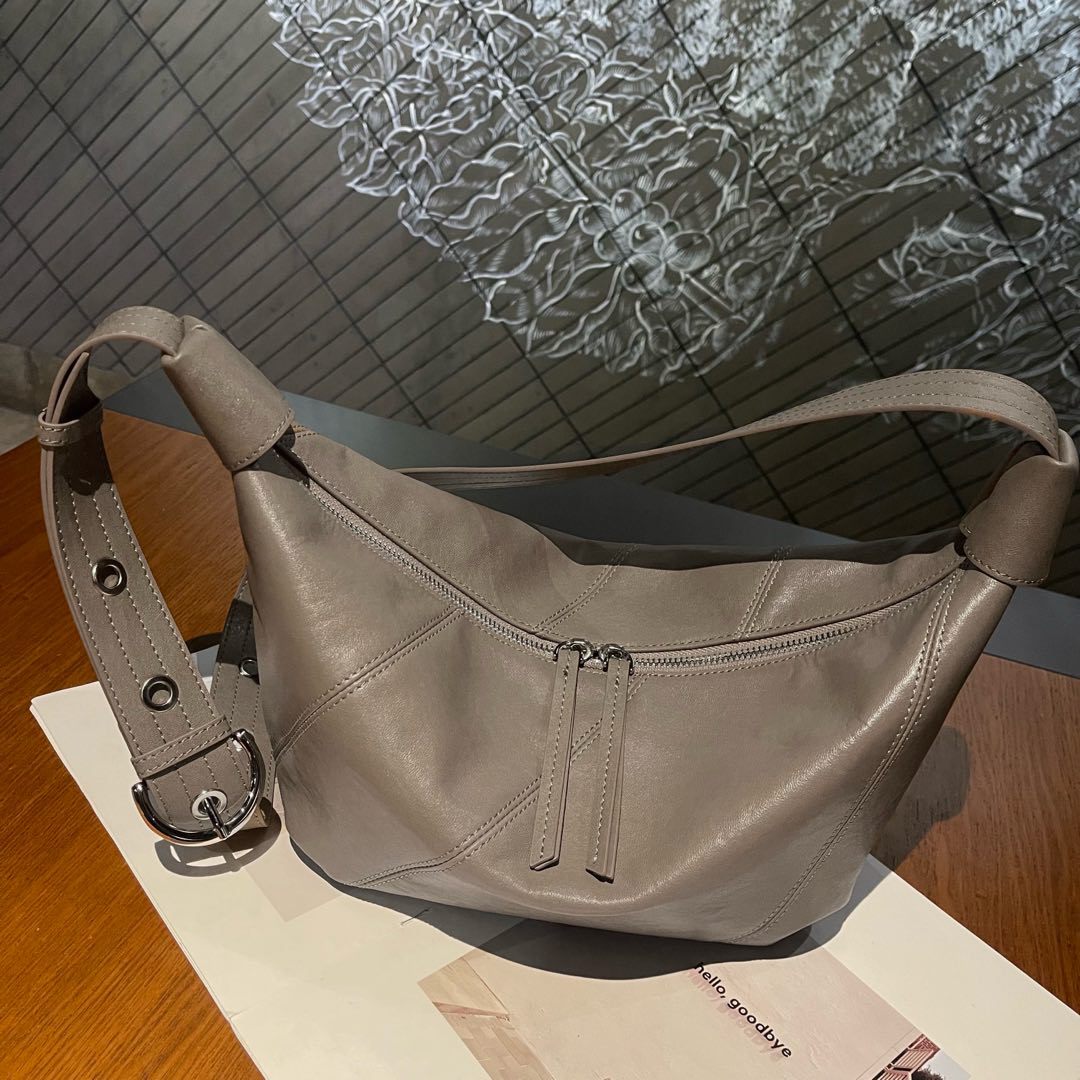New Top-layer Cowhide Dumpling Bag, High-end Unique Genuine Leather, Light Luxury Fashion, Shoulder, Crossbody, And Underarm Bag For Women — view 4