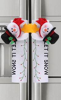 A pair of snowmen