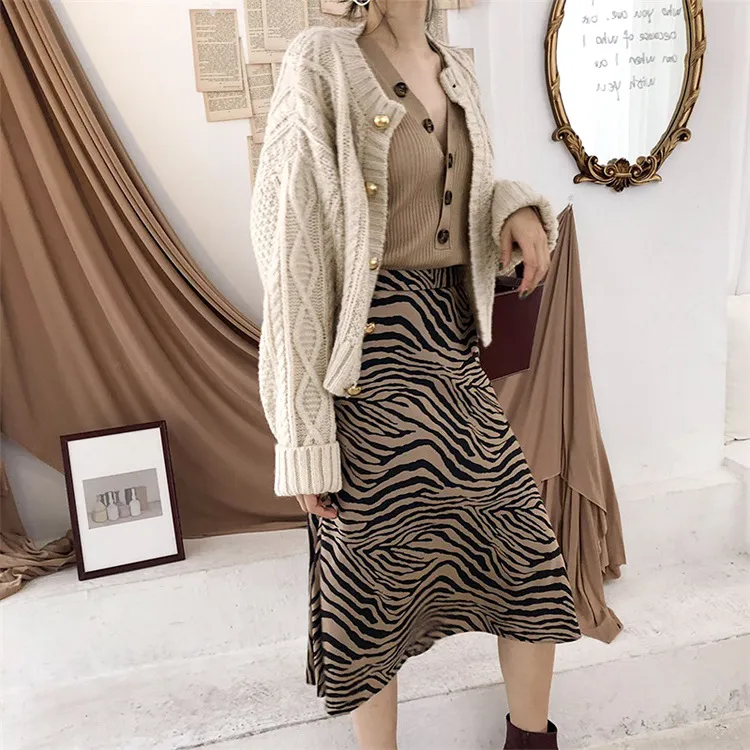 Slouchy Style Thickened Short Knitted Cardigan