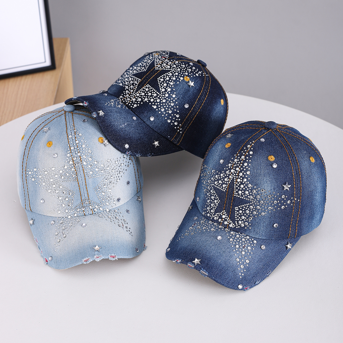 Men's And Women's Identical Large Diamond Five-pointed Star Versatile Slimming Retro Street Style Baseball Cap Suitable For Daily Outings And Summer Outfits
