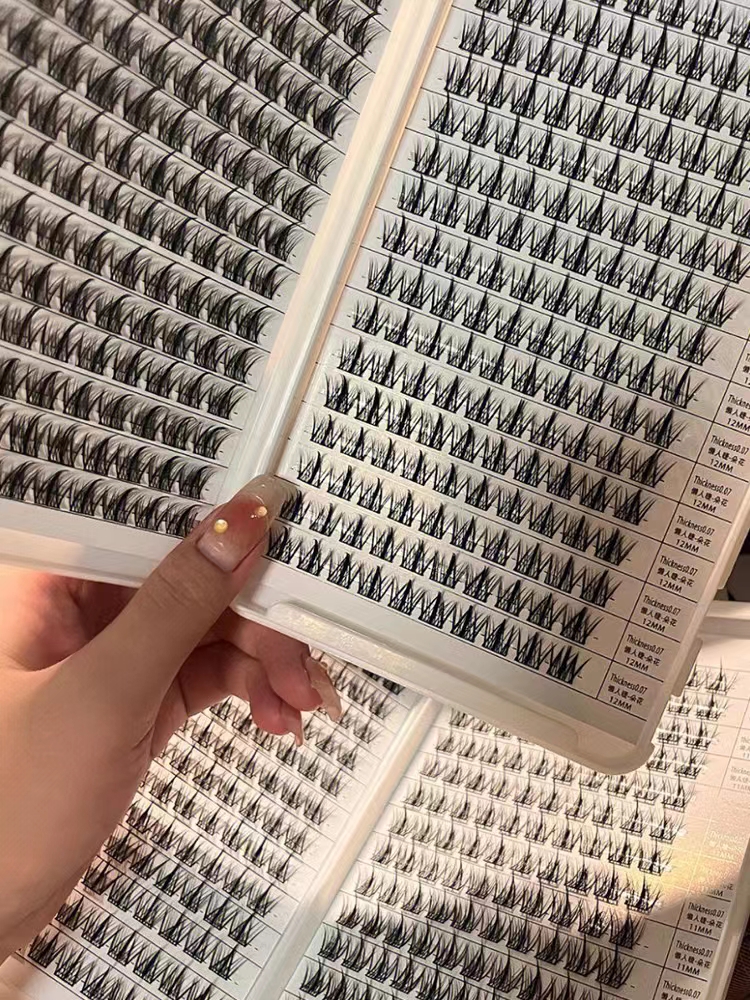 Single Cluster Eyelash Style Book Storage Book Naturally Slim And Long - Shop at LoveMi