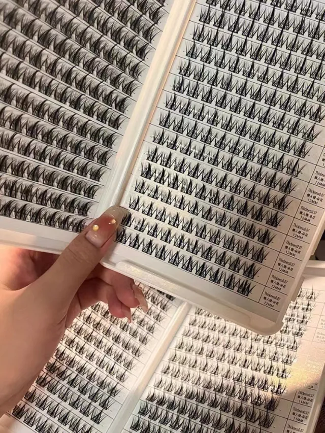 Single Cluster Eyelash Style Book Storage Book Naturally Slim And Long - Shop at LoveMi