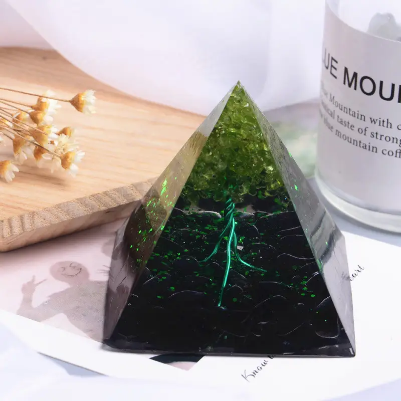 Natural Crystal Gravel Energy Tower