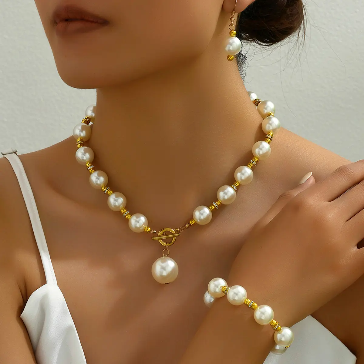 European American Jewelry Set