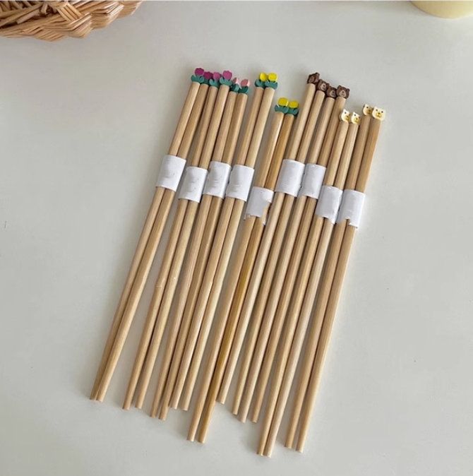 Title 5, Cartoon Three-dimensional Bear Tulip Chopsticks