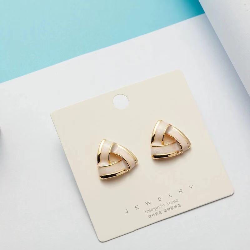 Simple Temperament Earrings Earrings