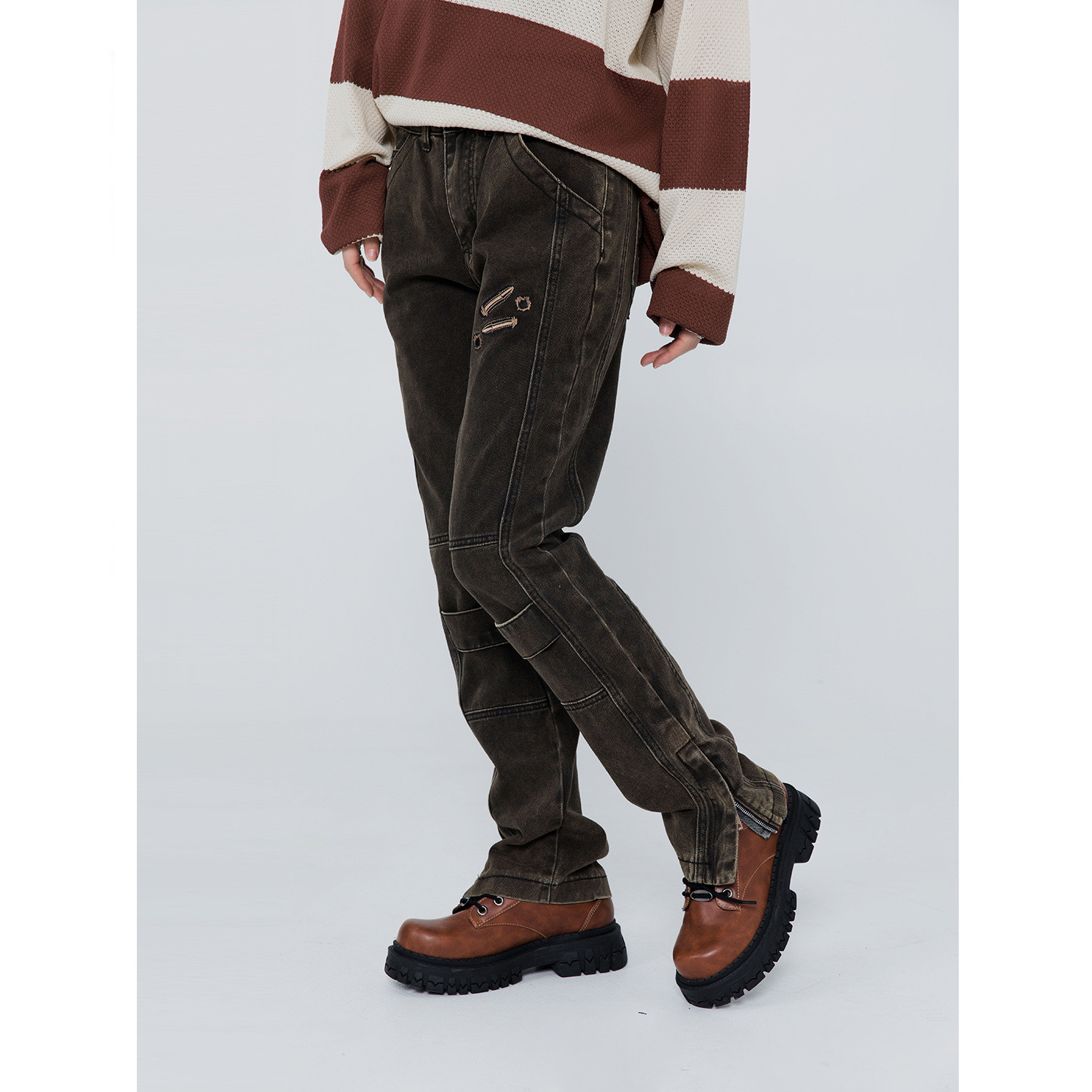 Men's Washed Distressed Embroidered Slim Jeans