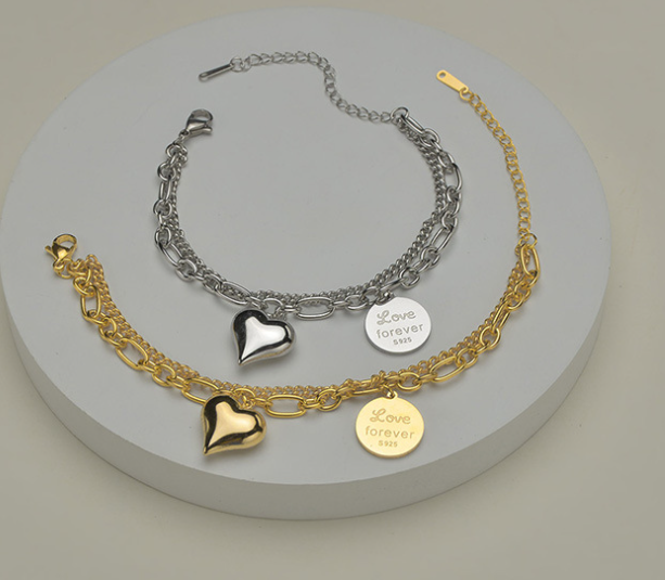 Street Shooting New Three-dimensional Peach Heart Letters