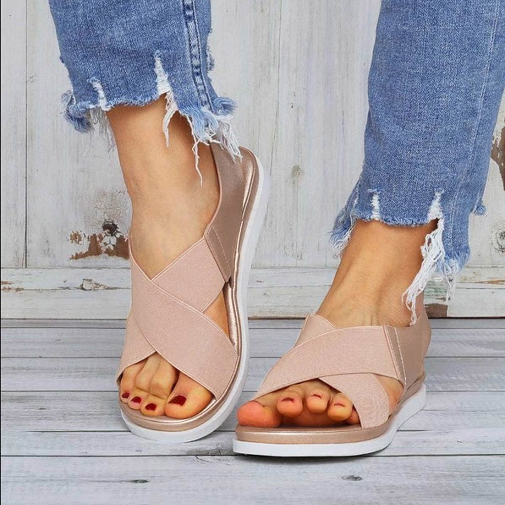 Title 4, British wind flat sandals