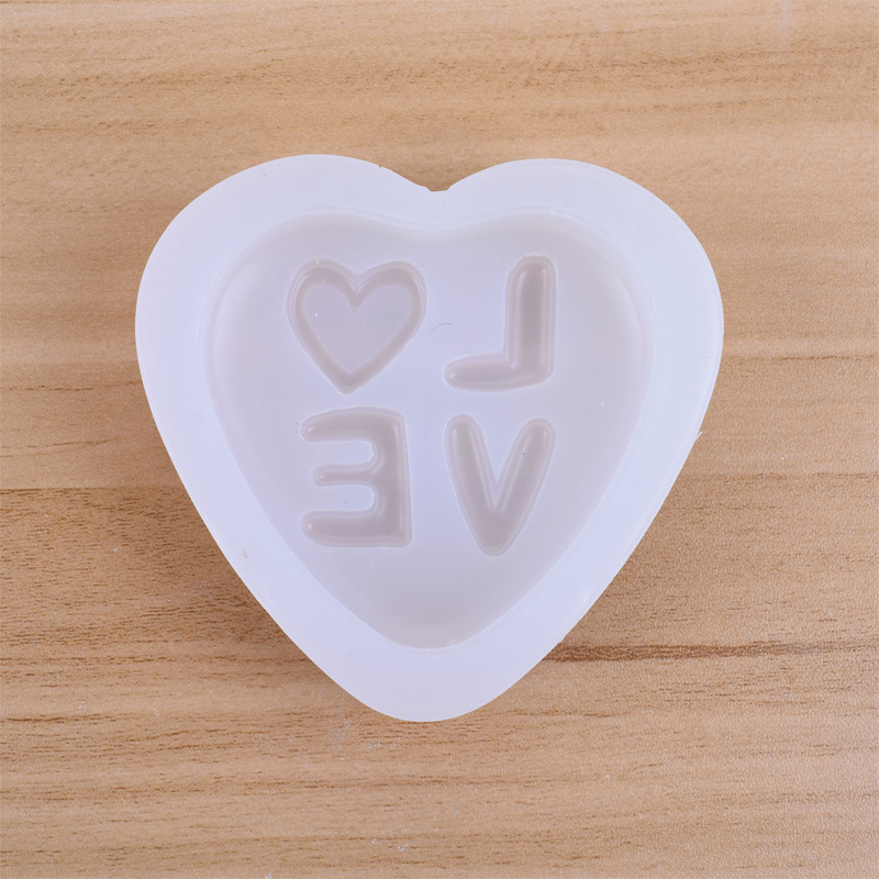 Title 5, Decorative Candle Mold Of Heart Shaped Sugar Ca...