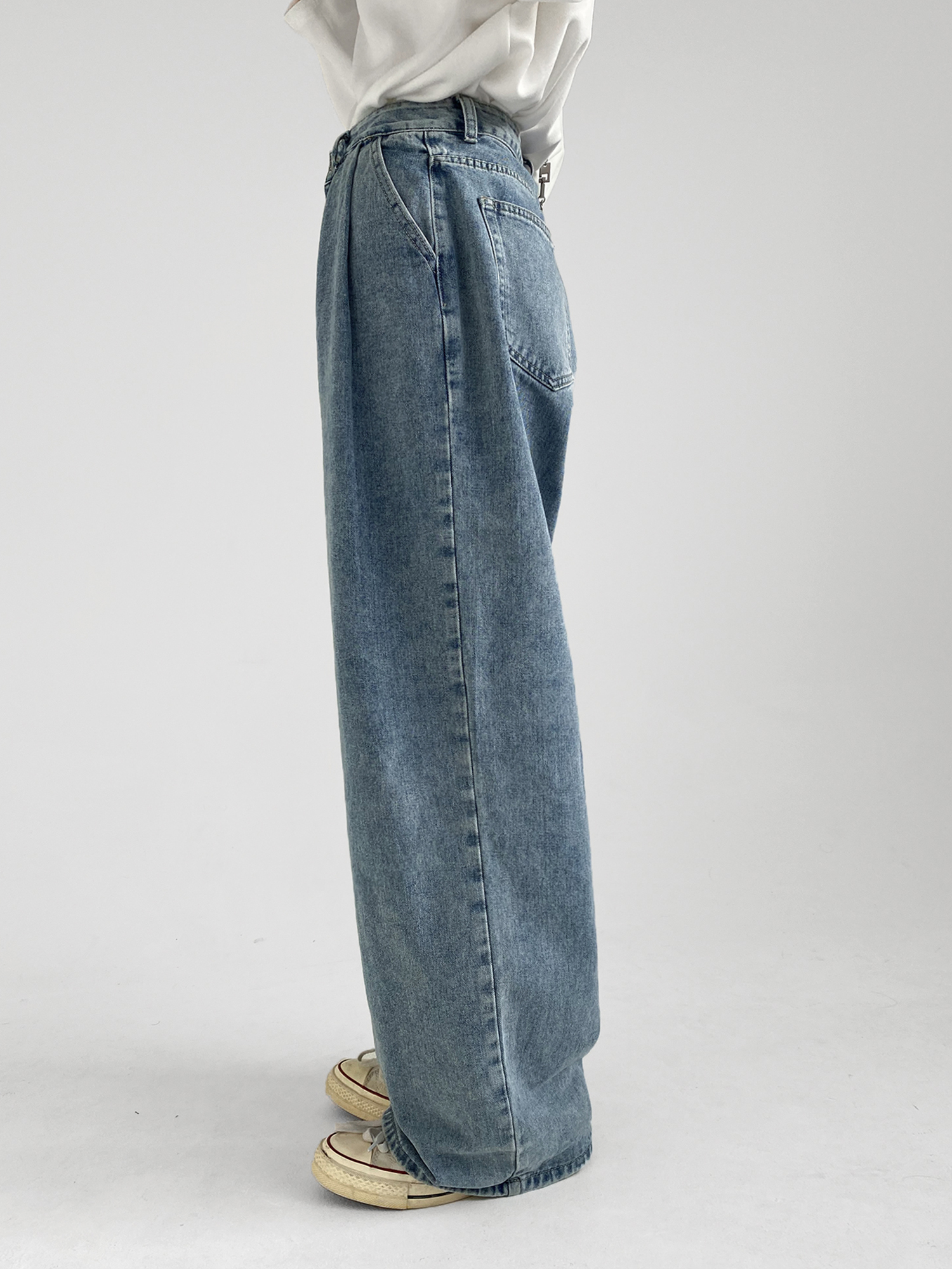Men's Fashionable And Versatile Casual Straight And Loose Jeans