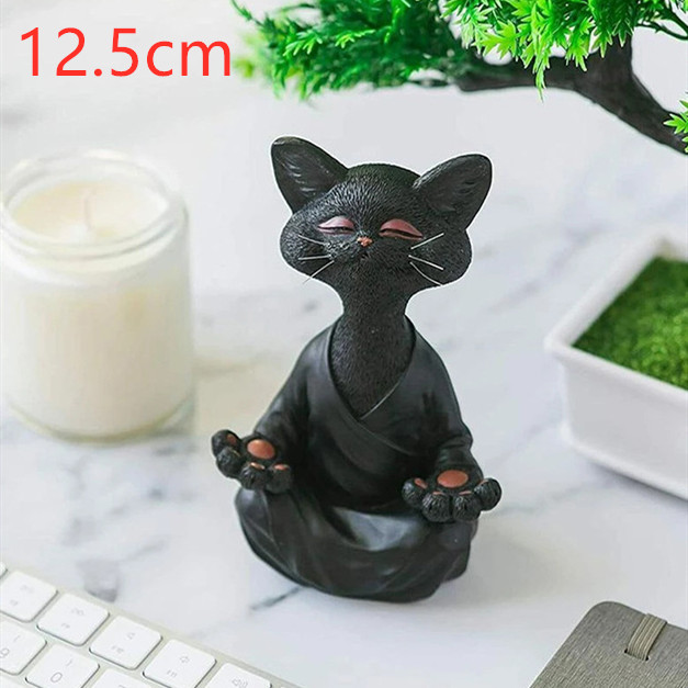 Black cat sitting12.5cm