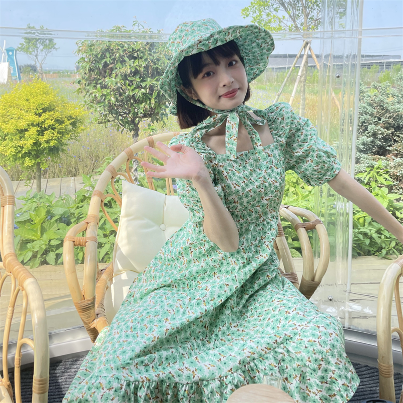 Simple Age Reduction Waist Slimming Square Neck Bubble Short-sleeved Dress