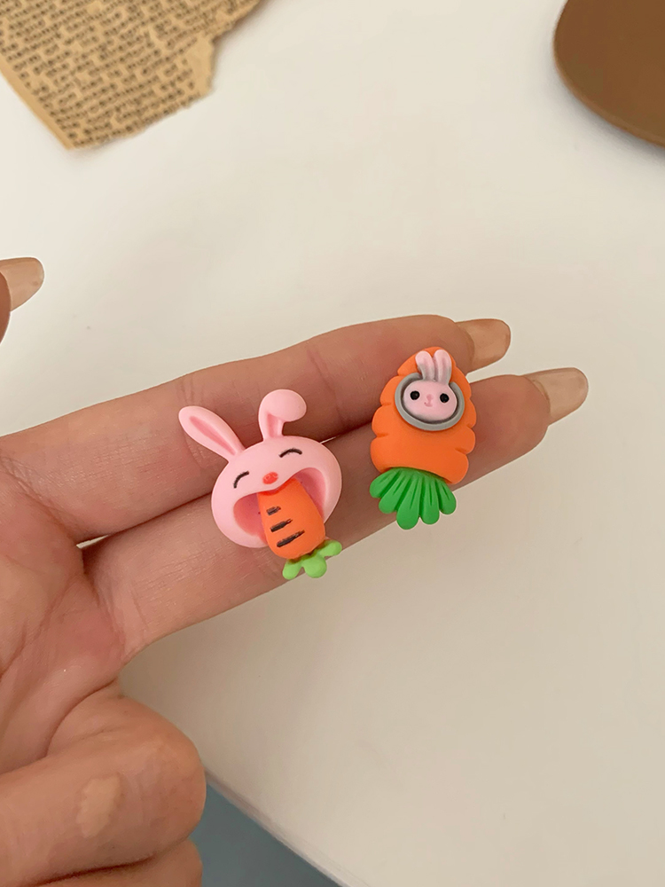 S925 Silver Post Cartoon Earrings Female Stud Earrings Asymmetric