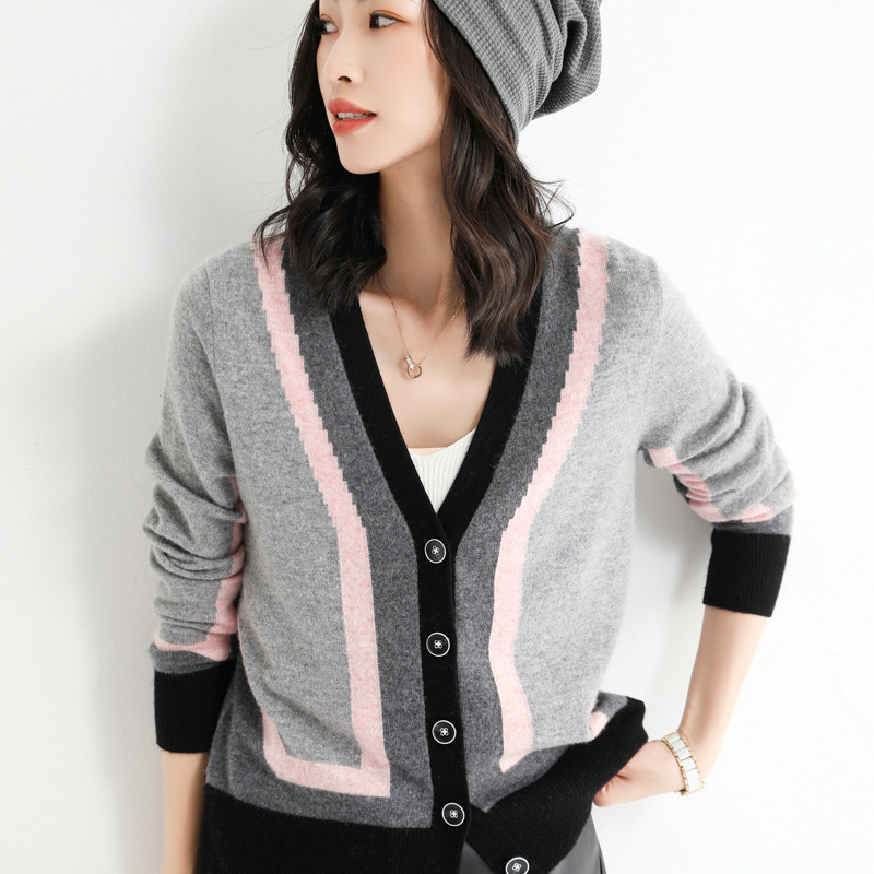 Knitted Cardigan Women's V-neck Color-blocking Short Wool Knitted Sweater Loose All-match Top Coat