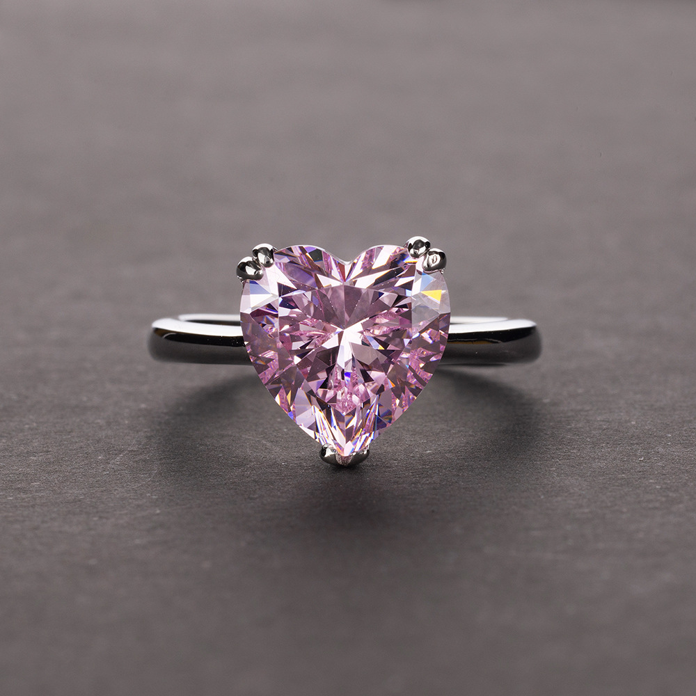 Title 3, Anillo de plata con diamantes de alto carbono e...