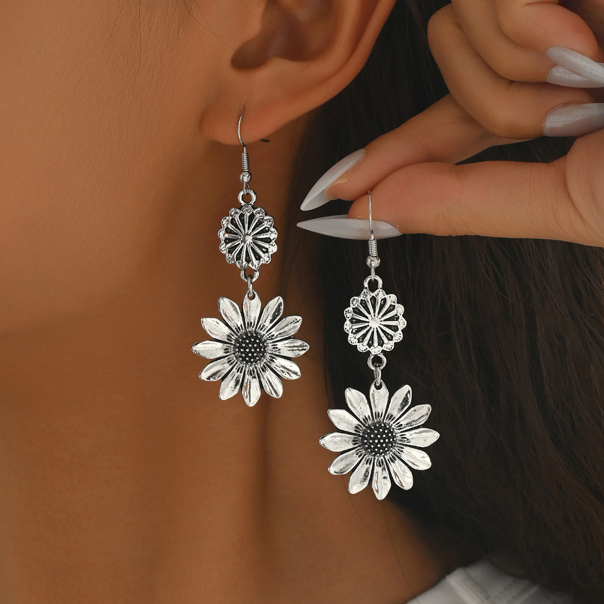 Cross-border Vintage European American Women Stud Earrings, Geometric Sunflower Floral Design, Versatile Elegant Daily Ear Jewelry For Ladies