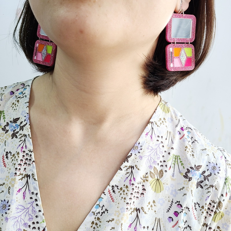 Simulation Acrylic Eyeshadow Plate Fashion Simple Makeup Plate Earrings
