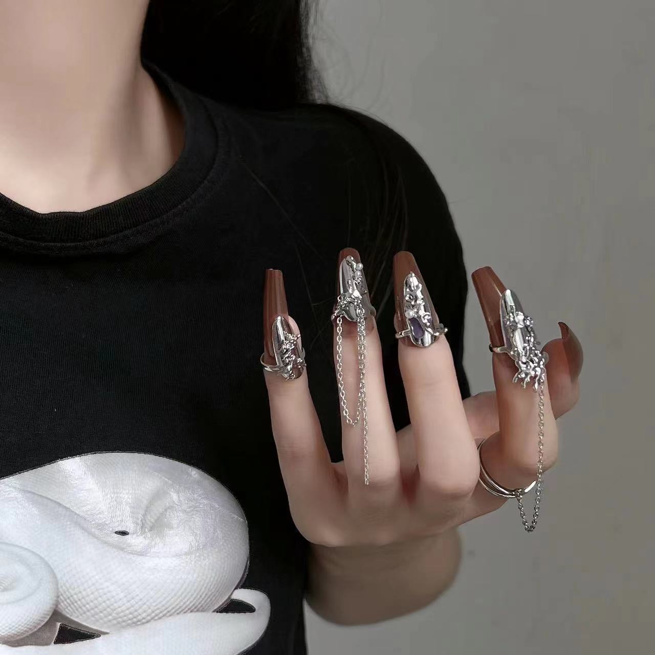 Title 2, Punk Butterfly Nail Ring Armor Metal Flower Cha...