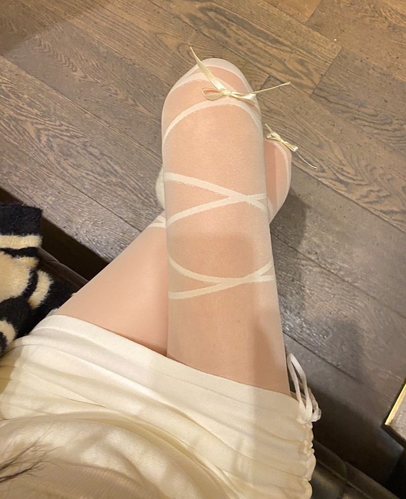 Anti-snag Sheer White Fake Thigh Highs with Lace-Up Bow