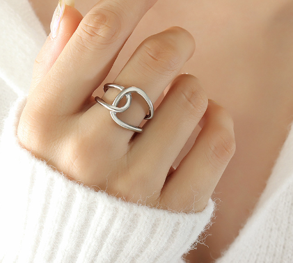 Alina Golden Knot Ring