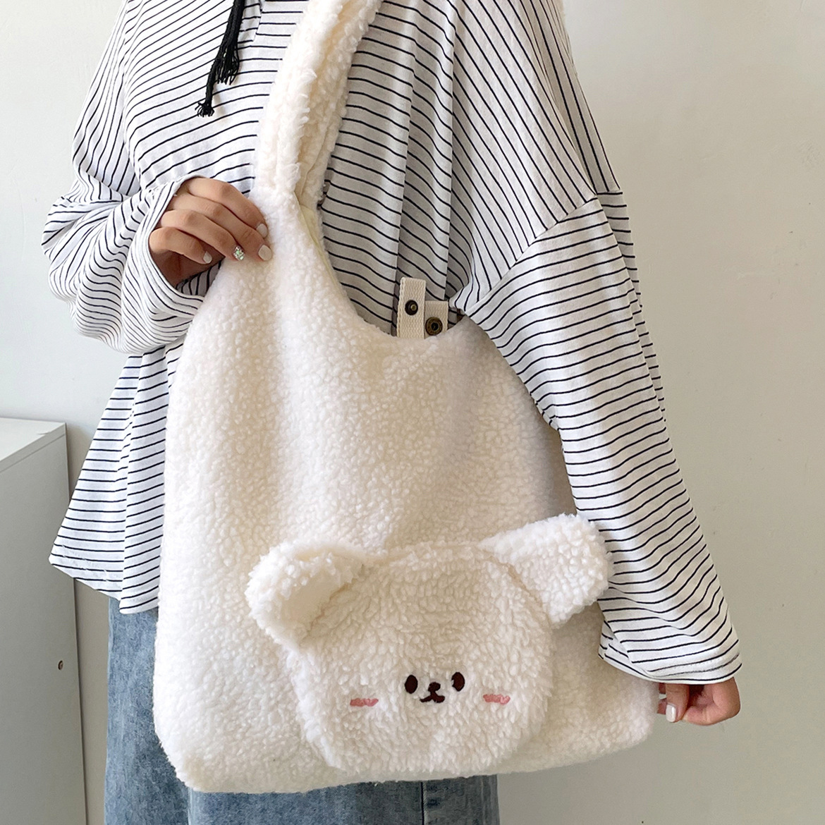 Personalized Bag For Women 3D Cartoon Bear Lamb Wool Shoulder Bag Winter High Capacity Daily Shopping Bags Girls College Style Handbags White - Shop at LoveMi