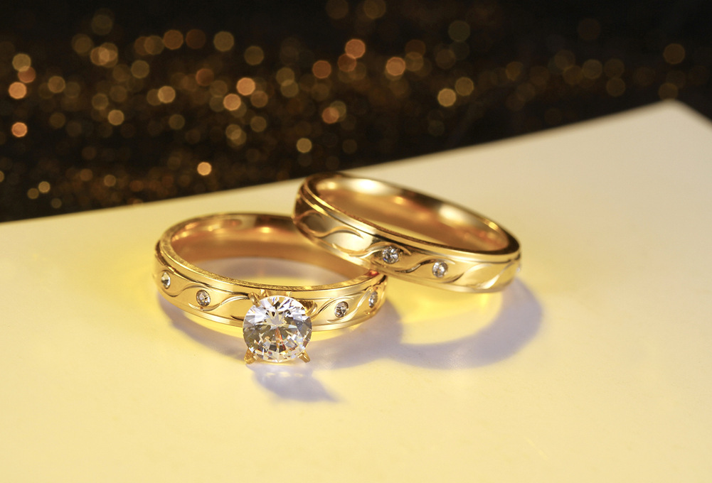 Women's Hand Jewelry Inlaid Zircon Ring, Stainless Steel Ring