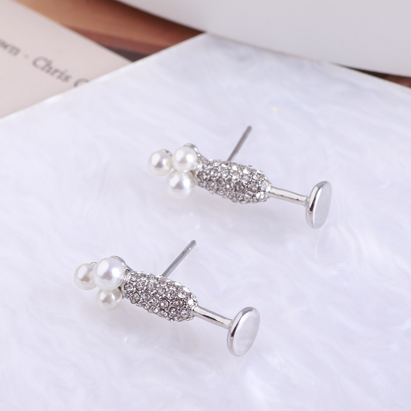 High Cup Earrings With Pearl Inlay Design