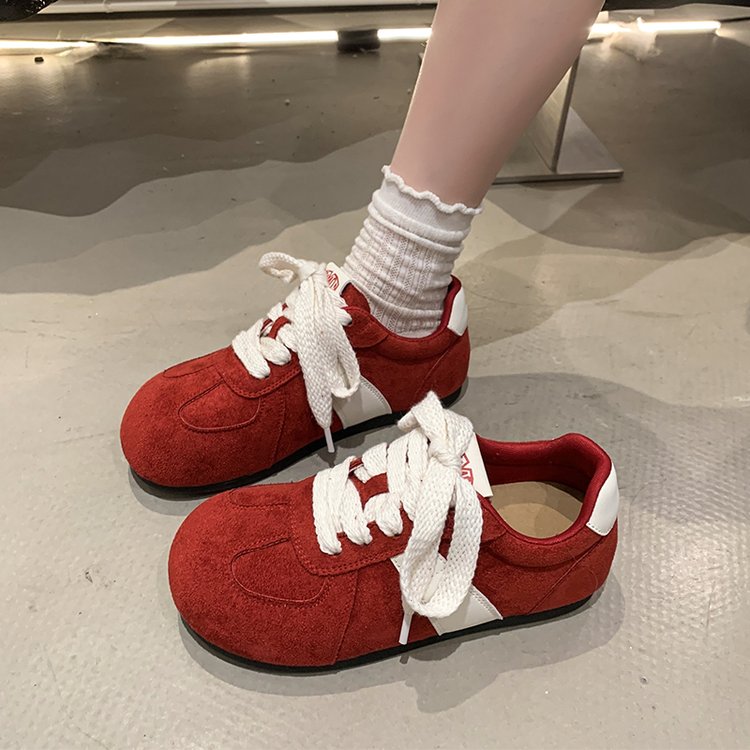 Lace-Up Low-Top Flats