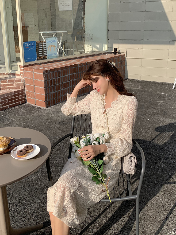 Women's French Gentle Dress With Lace Underneath