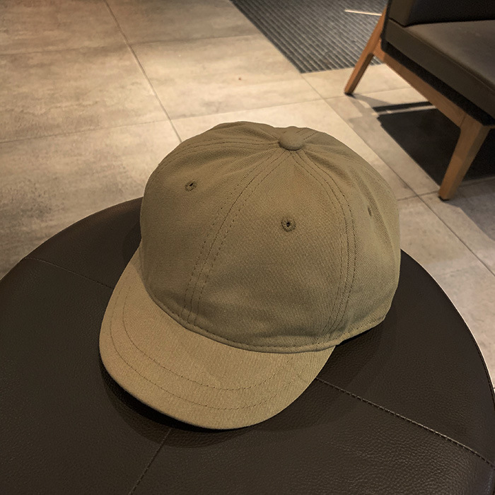 Men's And Women's Retro Casual Solid Colour Duck Tongue Hat