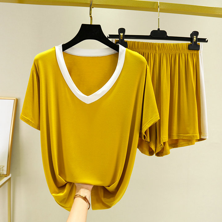 طقم بيجاما نسائي بتباين ألوان عصري