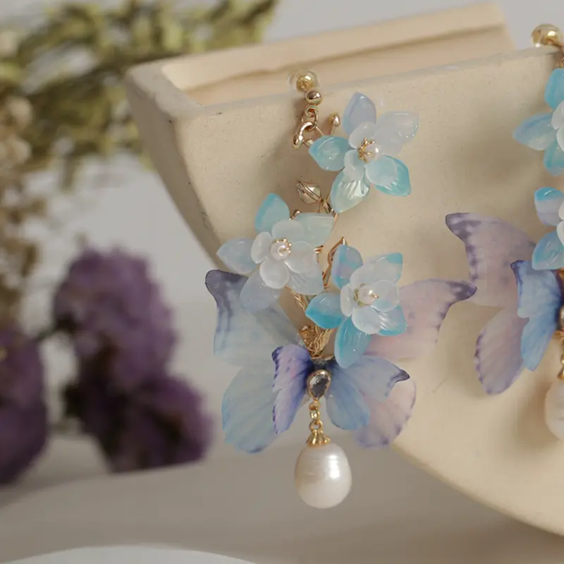 Women's Fashion Butterfly Flower Shape Earrings