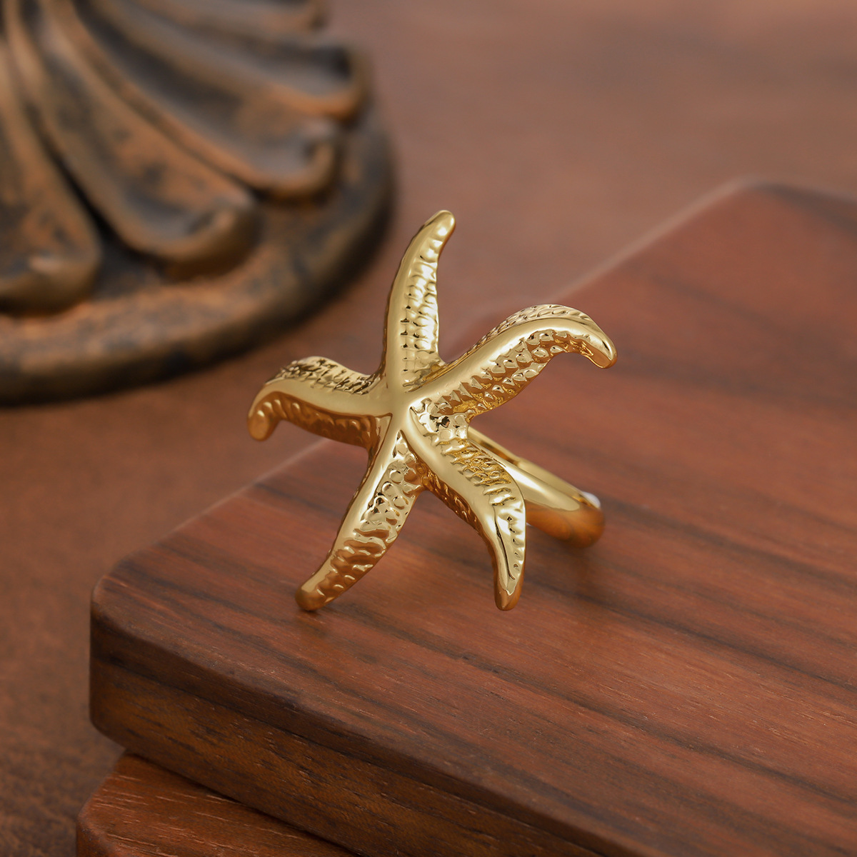 1 Piece Women's European American Oversized Statement Ring, Adjustable Open Band Niche... thumbnail 4