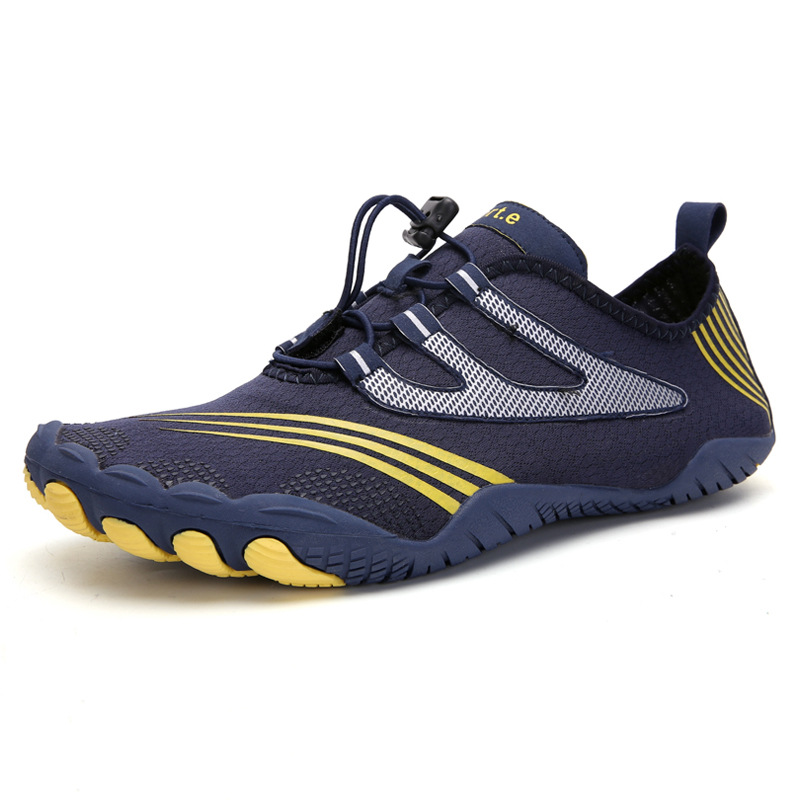 Title 7, Non-slip buckle swimming shoes