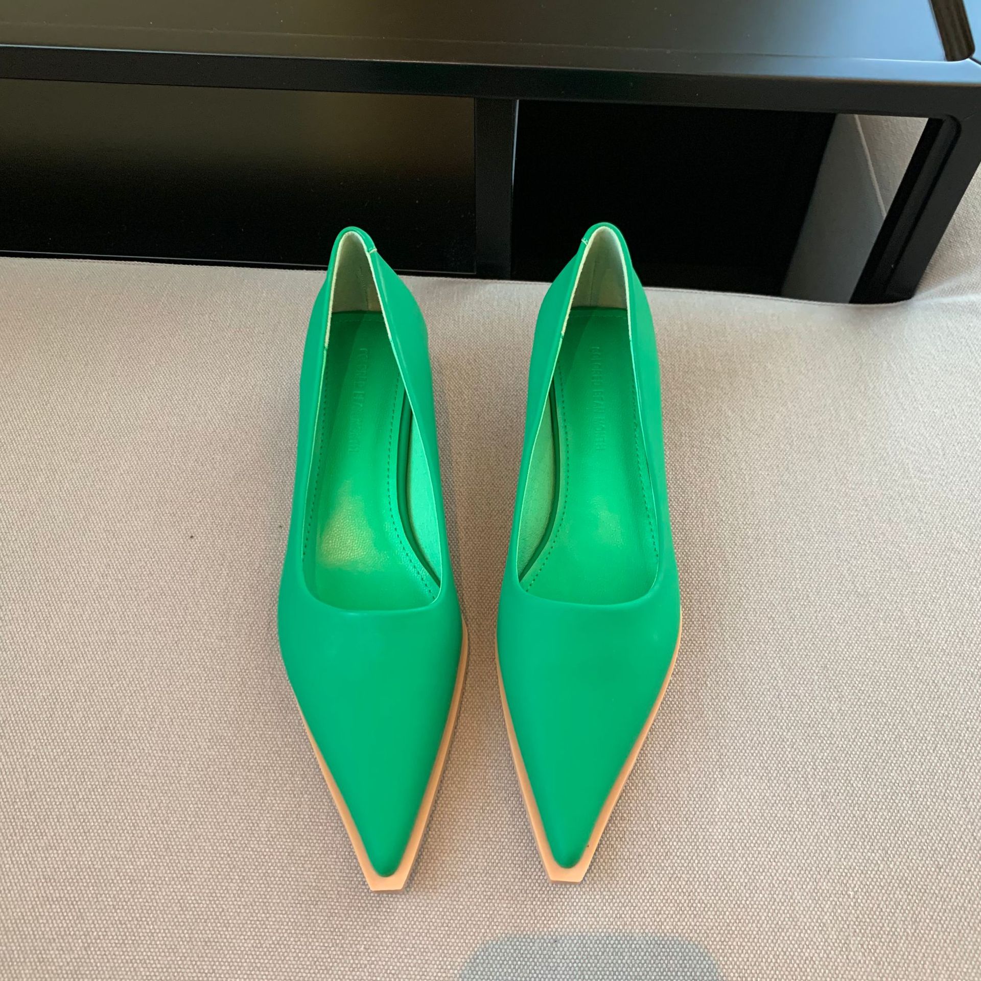 Simple Pointed Toe Pumps Low Heel Women's Shoes Green - Shop at LoveMi