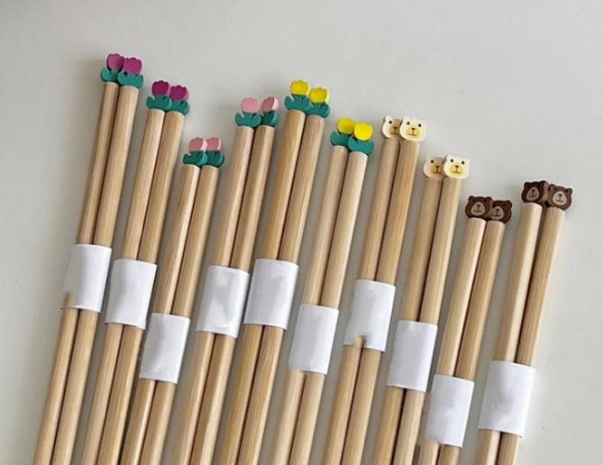 Title 4, Cartoon Three-dimensional Bear Tulip Chopsticks