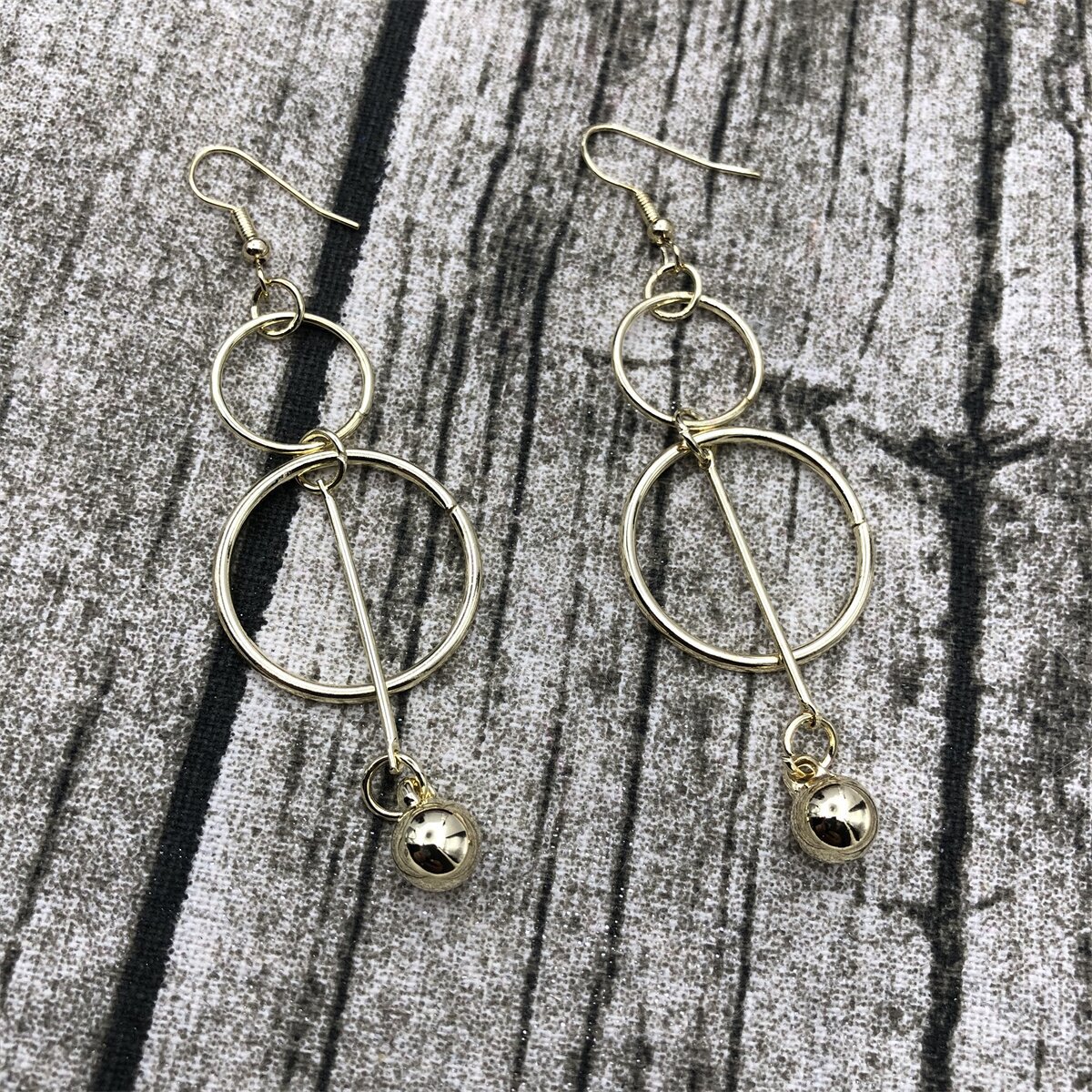 Women's Fashion Simple Size Ring Earrings