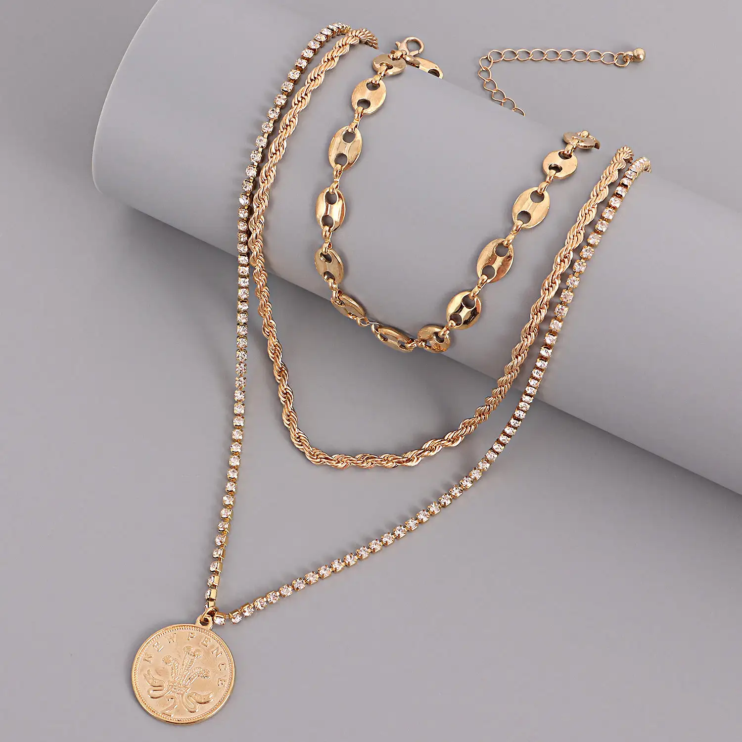 Multi-layer Twist Cuban Clavicle Chain Beauty Head Pendant Necklace
