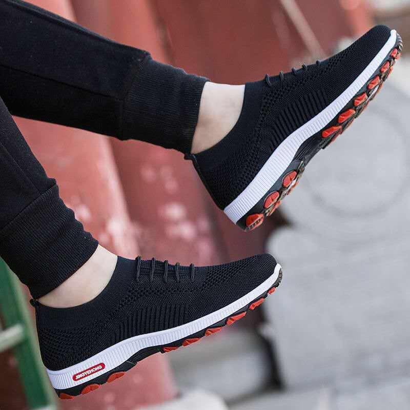 Title 6, Comfortable and breathable sneakers