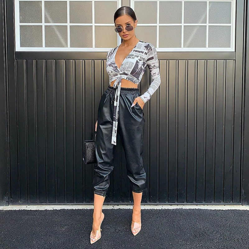 Title 4, Street Style Printed Strappy Low Cut Crop Top