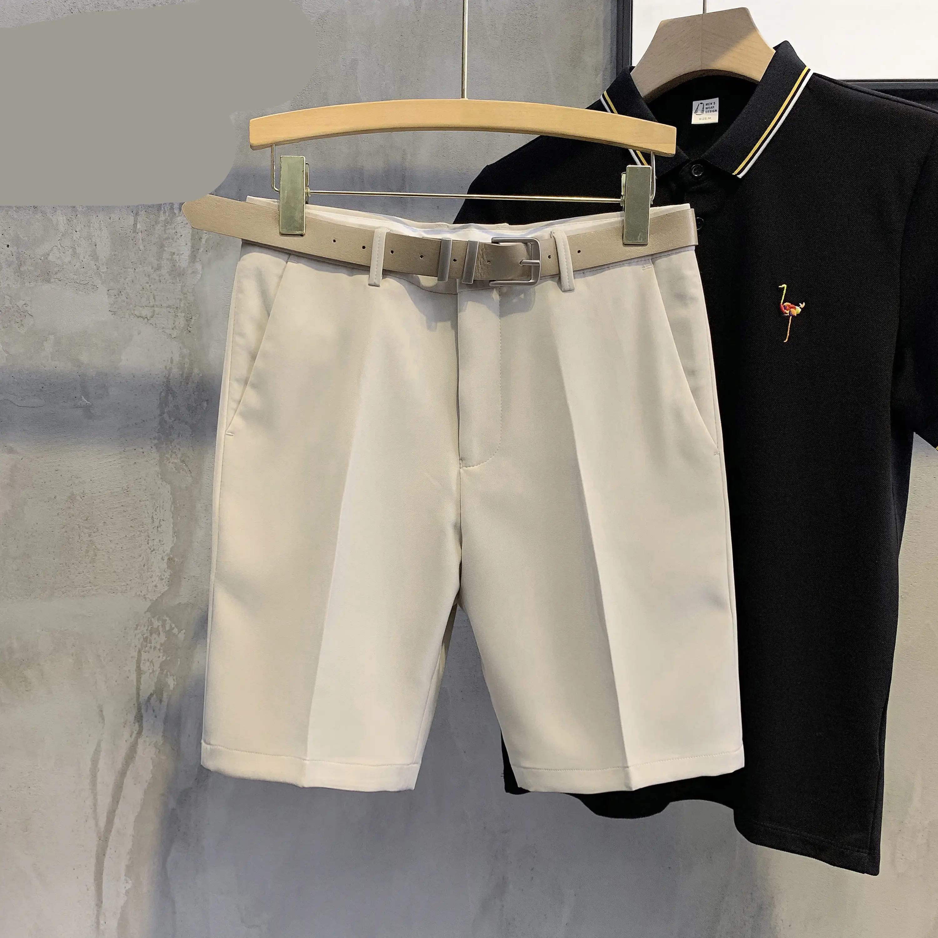 British Style Short Trousers Are Handsome