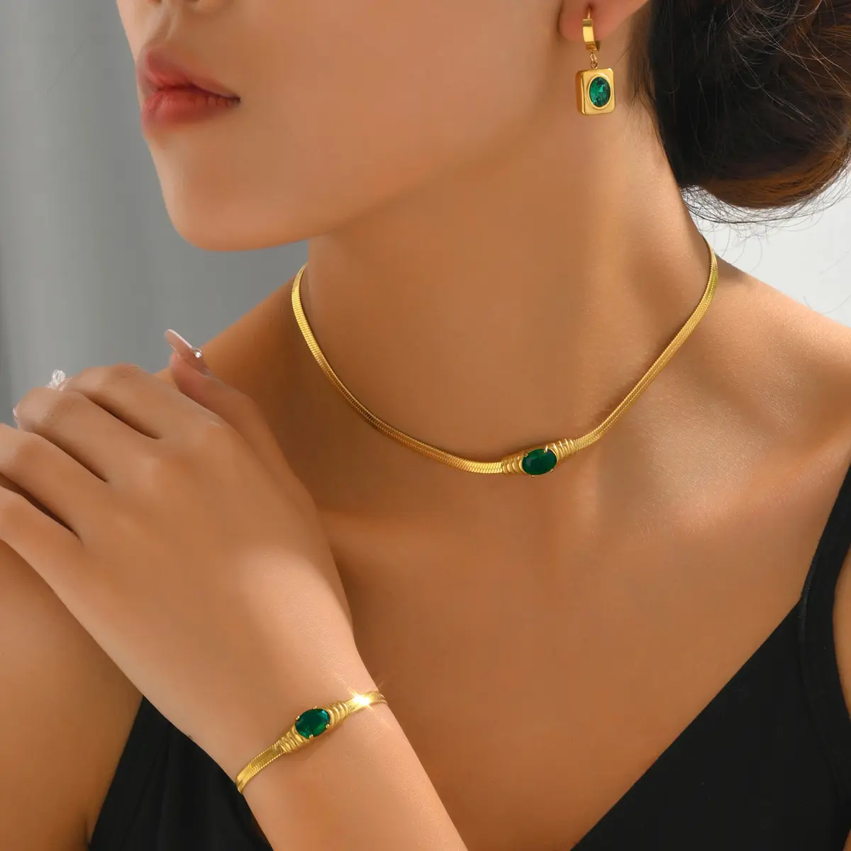 European American Women Jewelry Set, Niche Light
