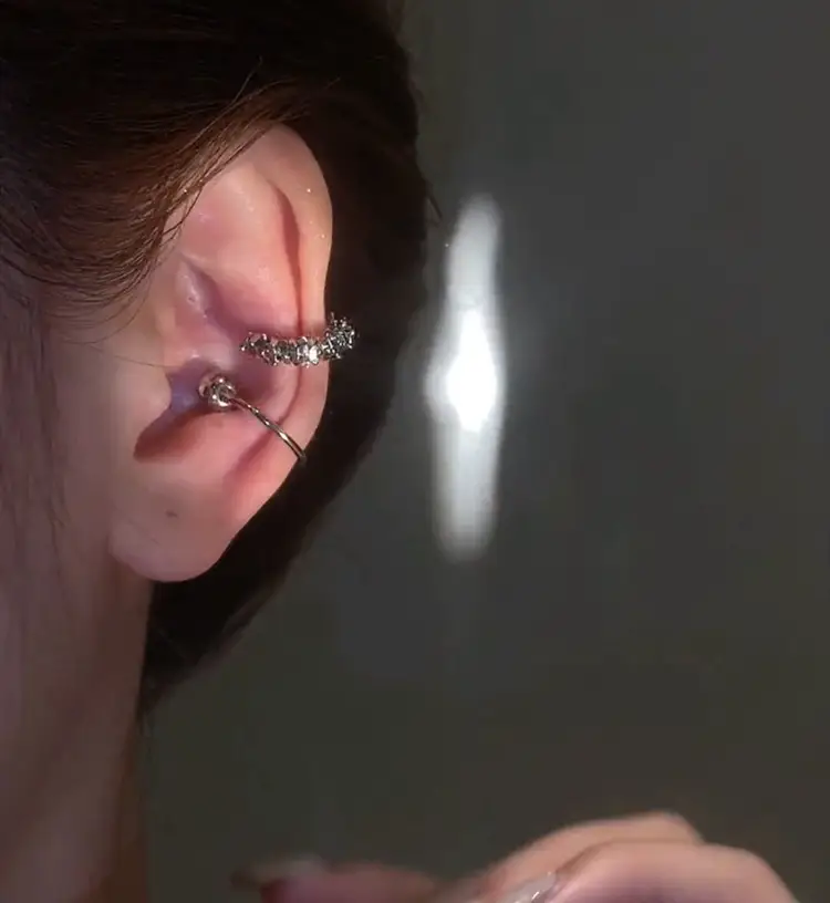 Simple And Versatile Ear Bone Clip Suit