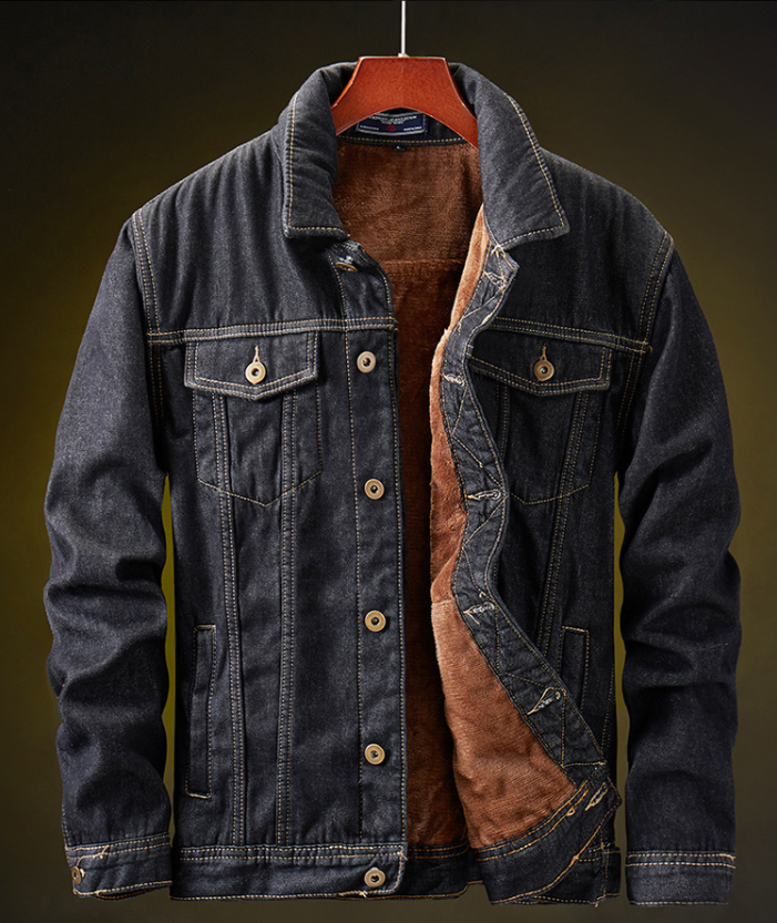 Title 8, Dazu eine Jeansjacke aus Samt