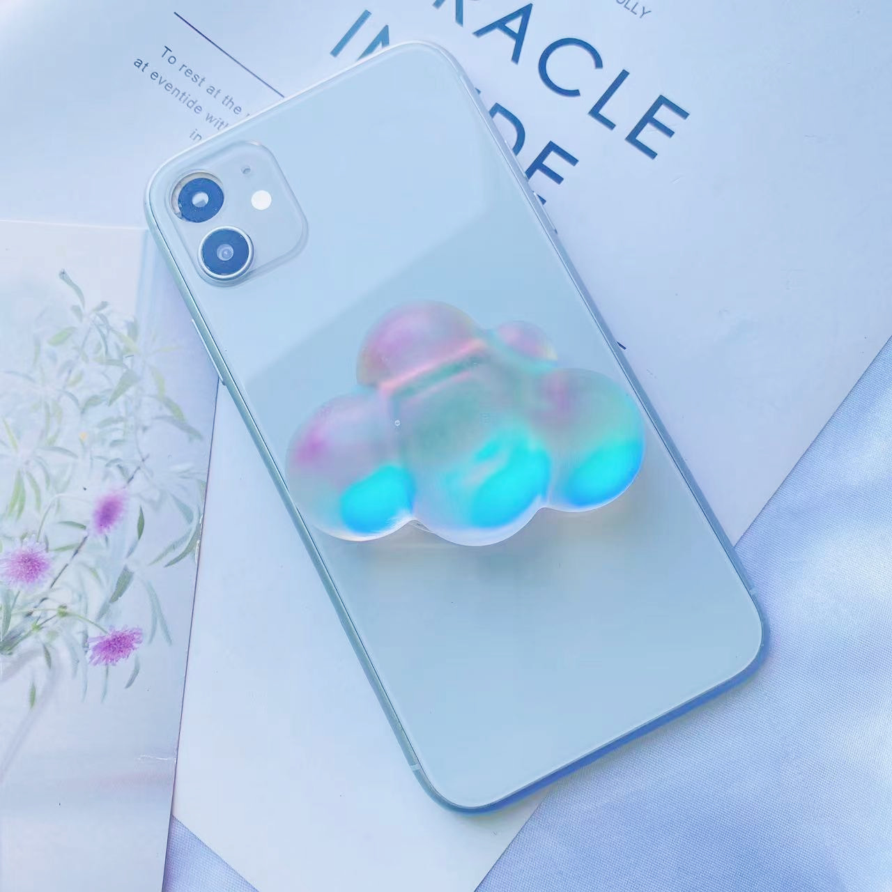 Colorful Cloud Shape Cute Mobile Phone Retractable Paste Bracket - Image 3