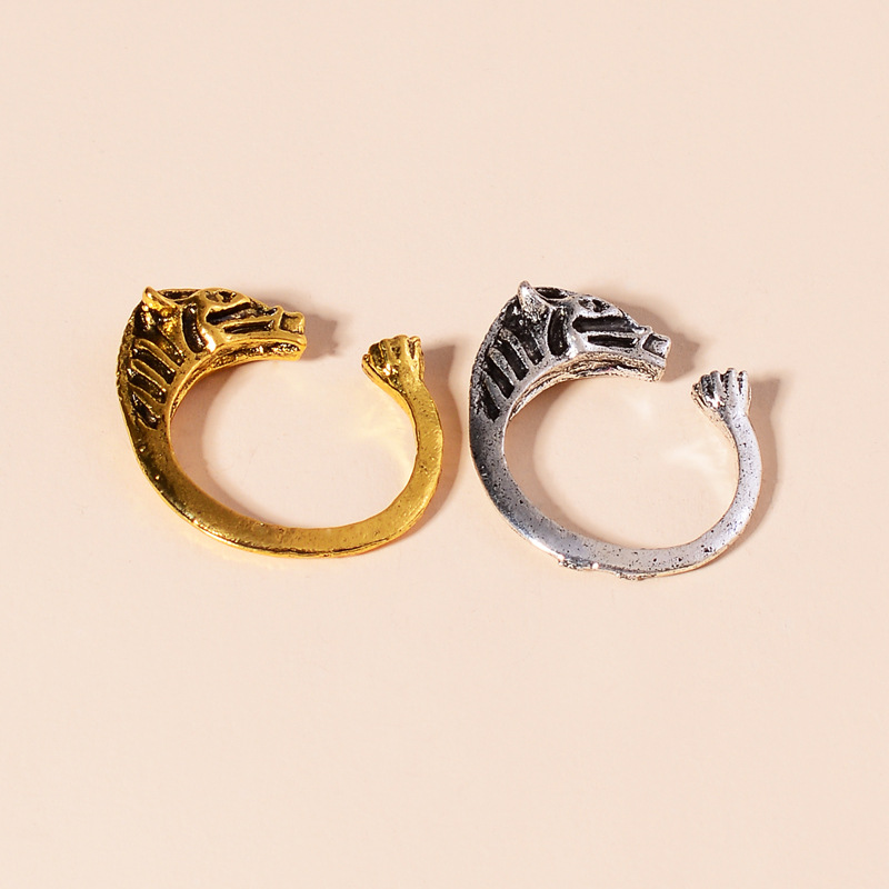 Flash Diamond Dripping Horse Head Ring