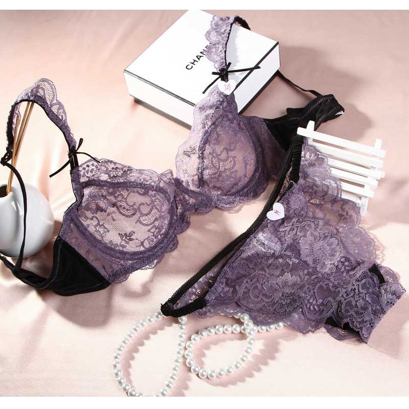 Title 4, Set reggiseno in pizzo arricciato. Goditi comfo...