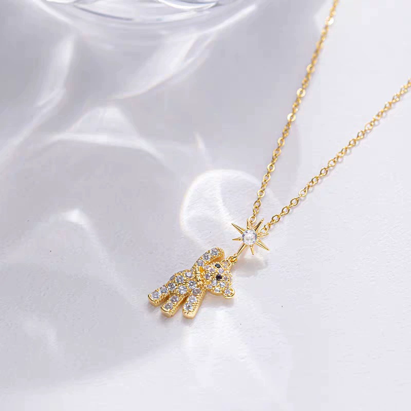 Women's Cute Bear Necklace Design Niche Titanium Steel Non-fading Clavicle Chain Pendant