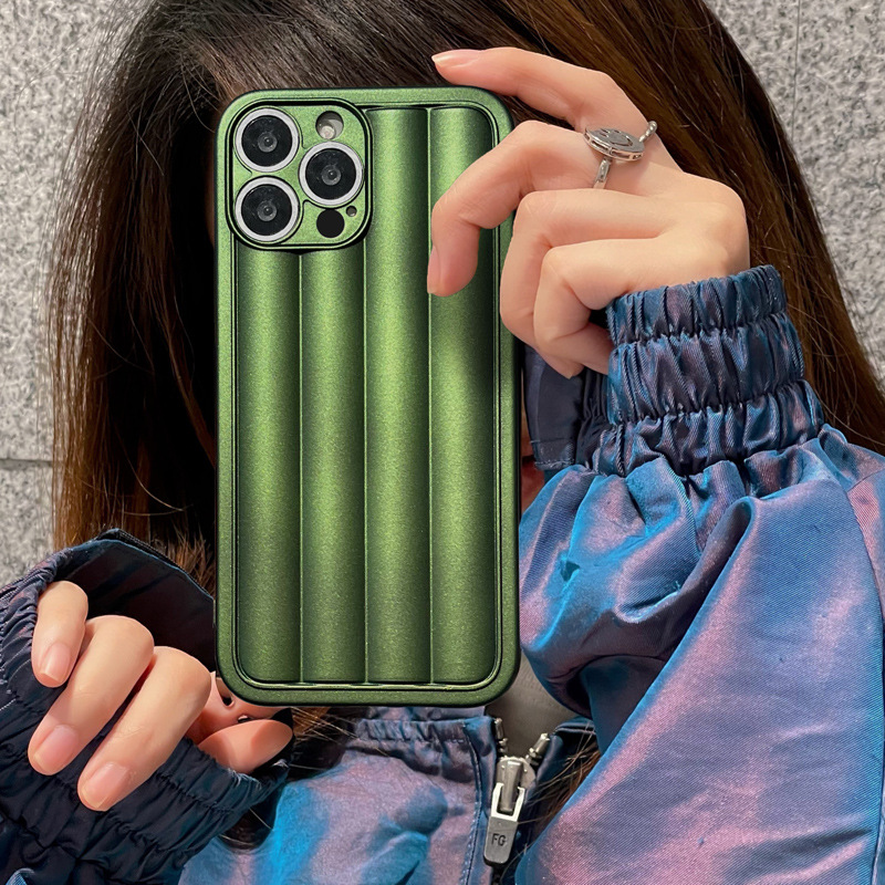 Down Striped Fluorescent Green Silicone Phone Case - Image 3